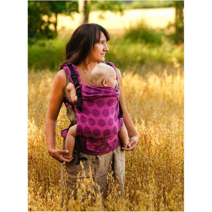 4+ месеца | Регулируема ергономична раница KinderHop MultiGrow - DOTS