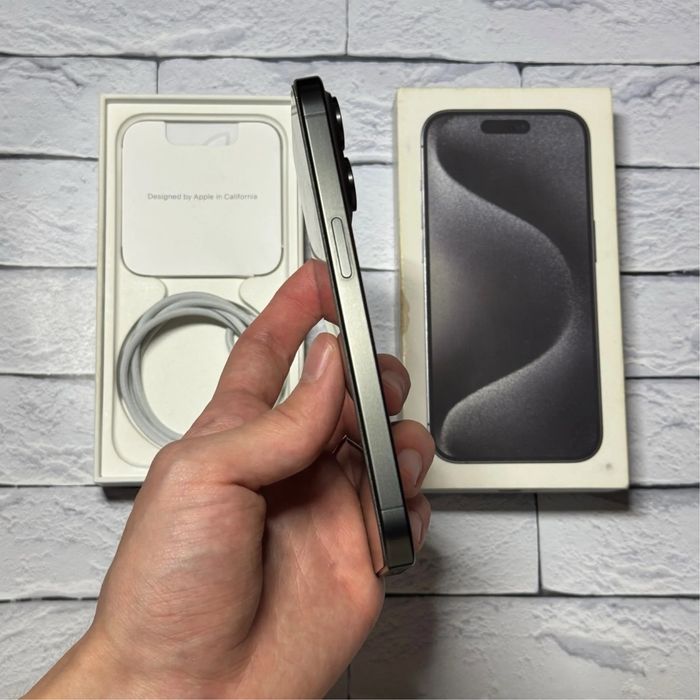 iphone 15 pro в идеальном состояний