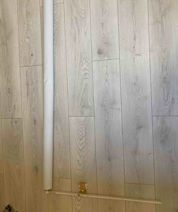 Продам рулонные шторы ikea б/у