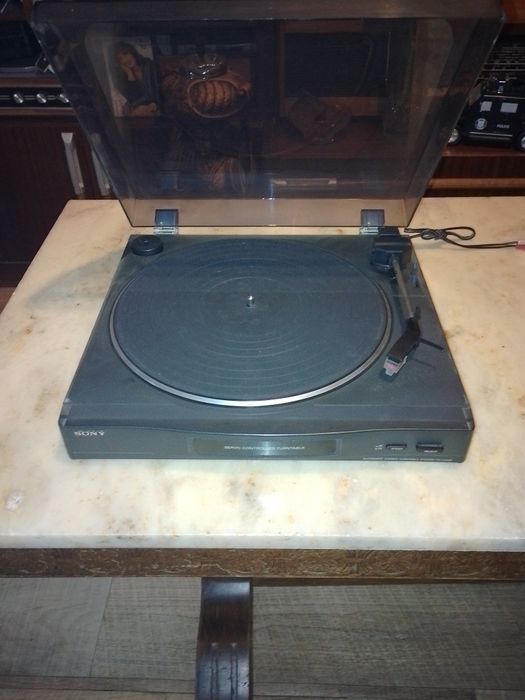 Грамофон SONY PS-LX49P