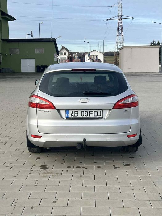 Vand sau schimb Ford Mondeo an 2008