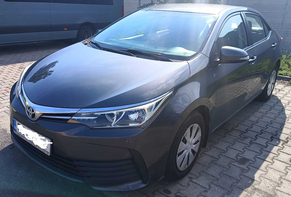 Toyota Corolla  1.33 benzina+GPL