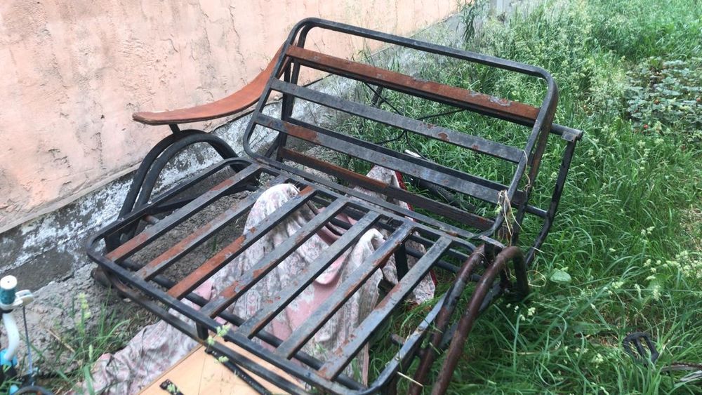 Металлическая кровать