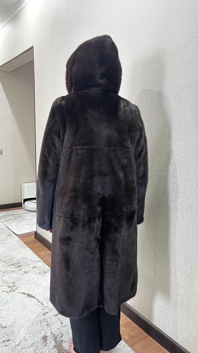 Продается шуба в отличном состоянии