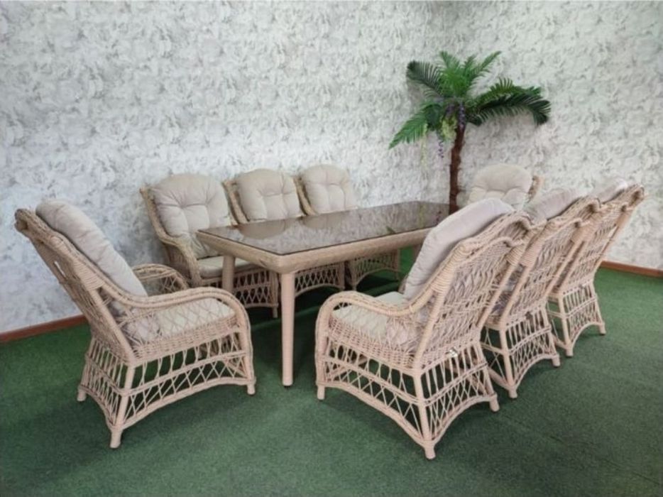 стола и стульев прямо со склада