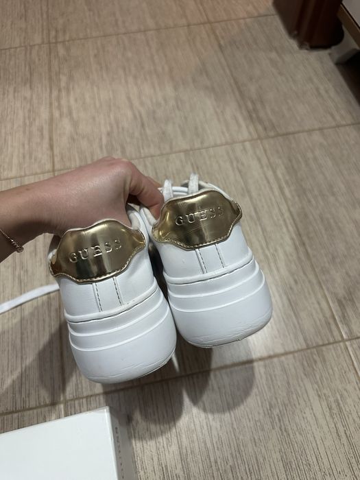 Дамски маратонки Guess