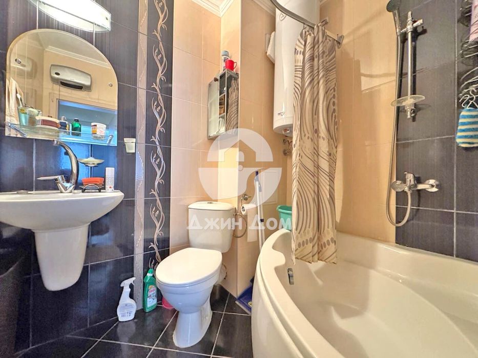 Продава се Двустаен апартамент в к.к. Слънчев бряг - 63 кв.м за 1427 €/кв.м - Снимка #7