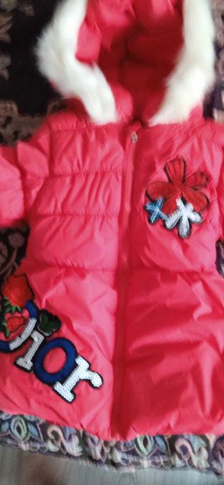 детские куртки, кофты, шапки