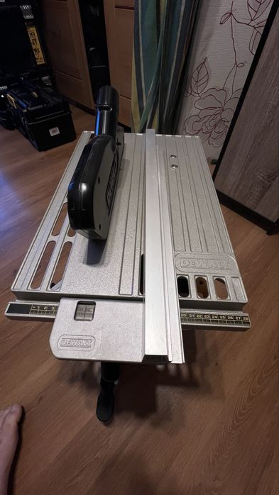 DeWalt D27112-QS fierastrau circular combinat de masa 305 x 30