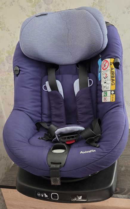 Maxi cosi AxissFix детское автокресло
