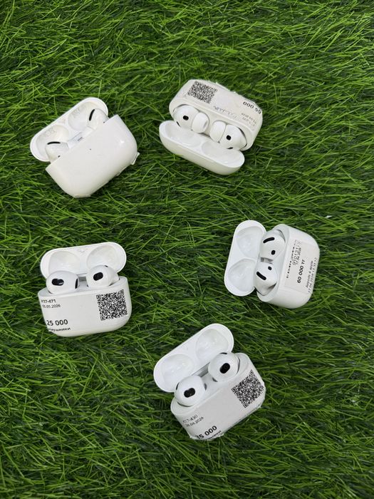 AirPods.