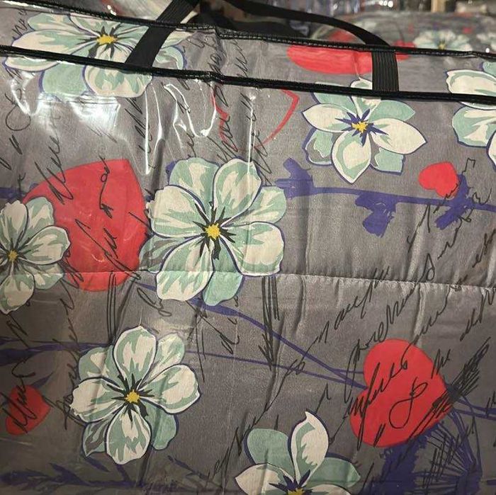 „Спално бельо с олекотена завивка – ниски цени“