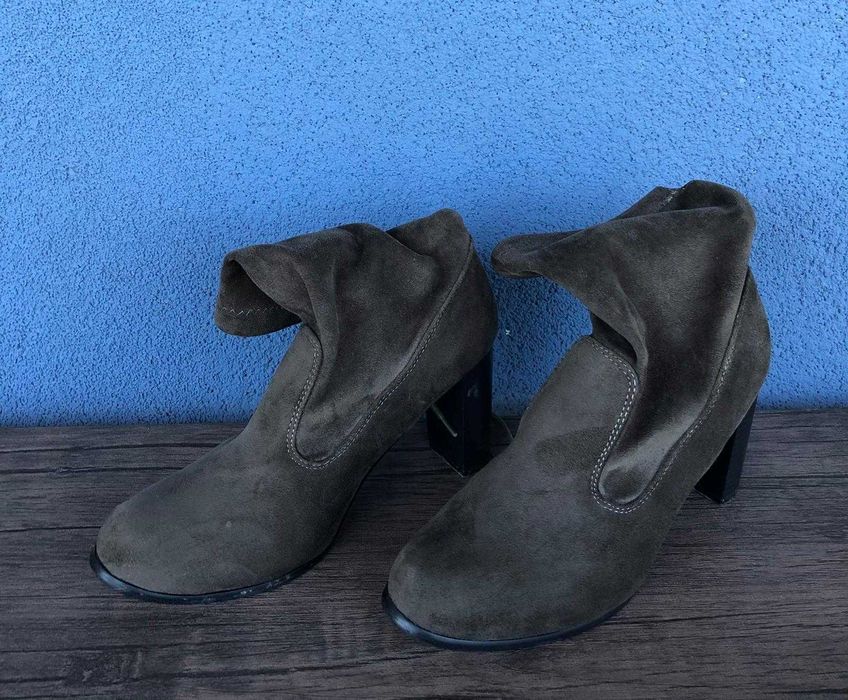 Botine dama, piele intoarsa