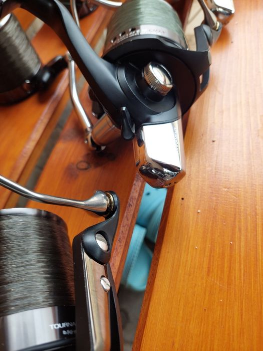 Set 3 mulinete daiwa basia tournament 45 qdx cu tamburi de rezerva