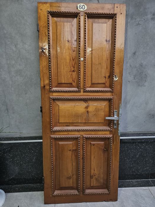 Входная дверь продаю