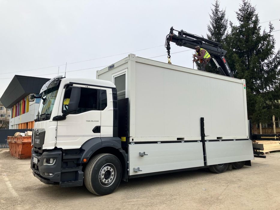 Inchiriere camion cu macara