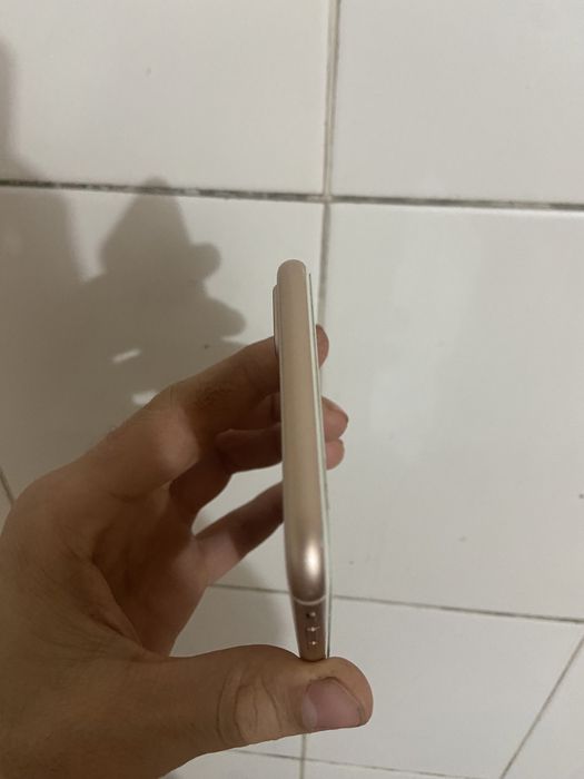 Iphone 8 plus 128 talik