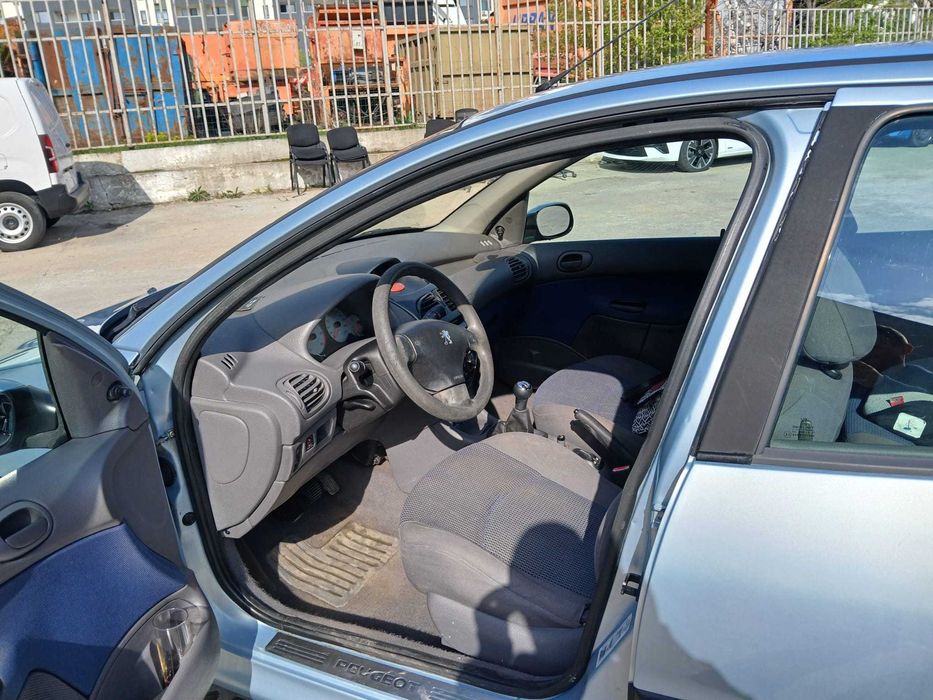 Vând Peugeot 206