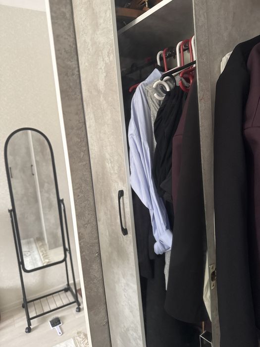 Шкаф для одежды, удобный маленкий