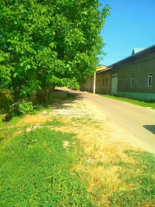 Кибрай тумани чинобод Глам база 10 сотик ер участка Сотилади