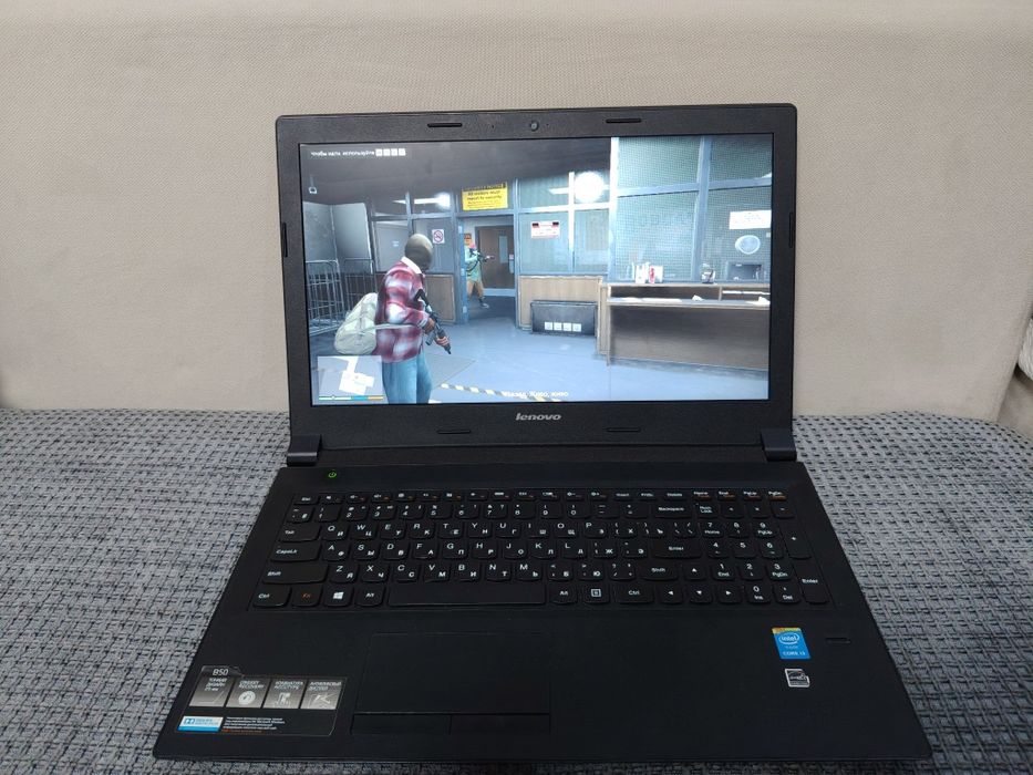 Ноутбук Lenovo 
в комплекте
