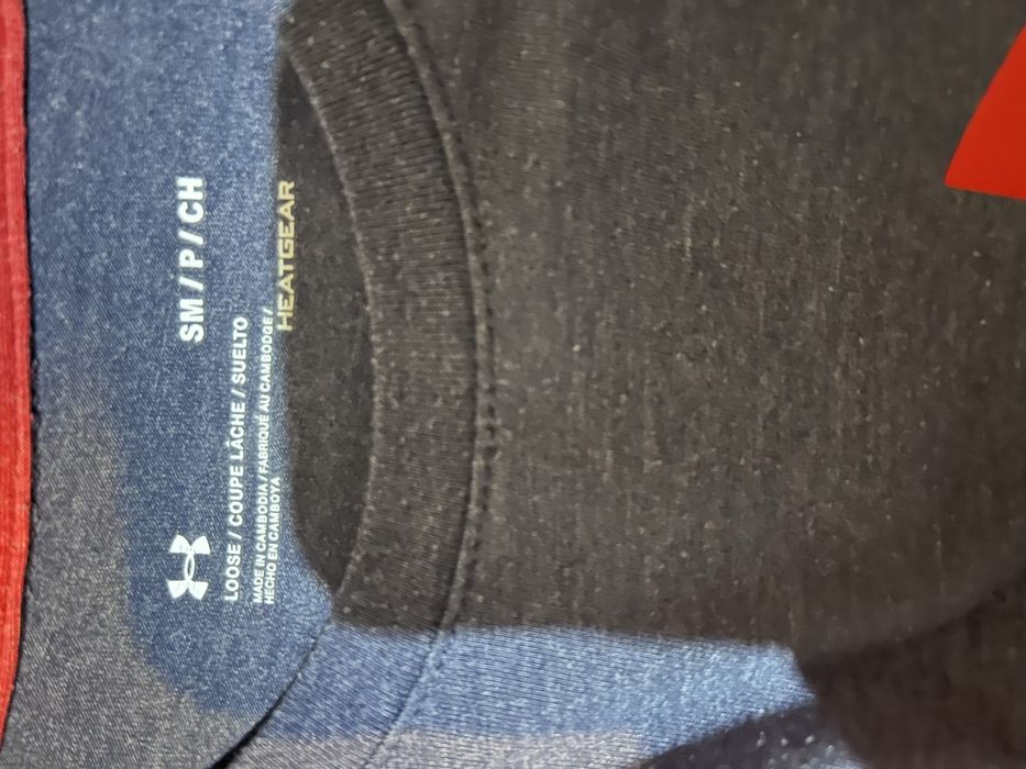 Tricou Under Armour HeatGear Loose Fit – Mărimea S – Albastru Navy