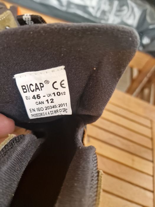 Bocanci lucru  Bicap