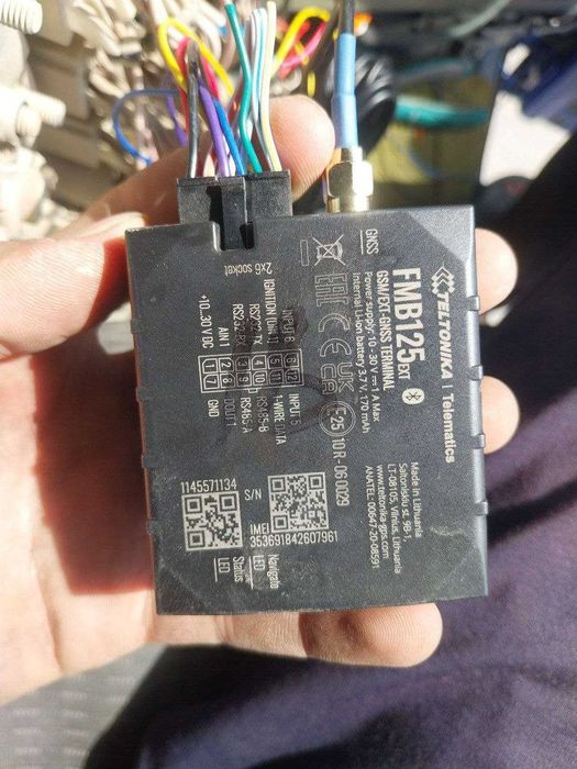 GPS sotamiz yengil avto yuk avto hamda spes texnikalargacha ornatamiz