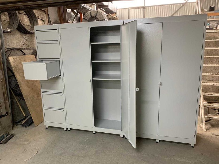 Металлический шкаф, архивный шкаф, раздевальный шкаф