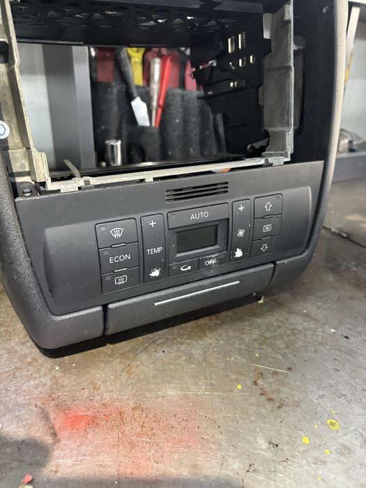 2din/рамка за навигация за audi A3/S3 8L