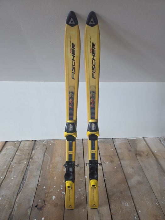 Vând schi Fischer