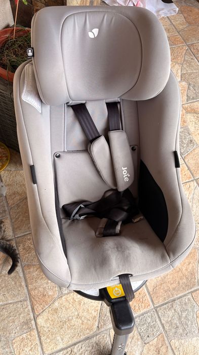 Scaun de masina pentru bebelusi