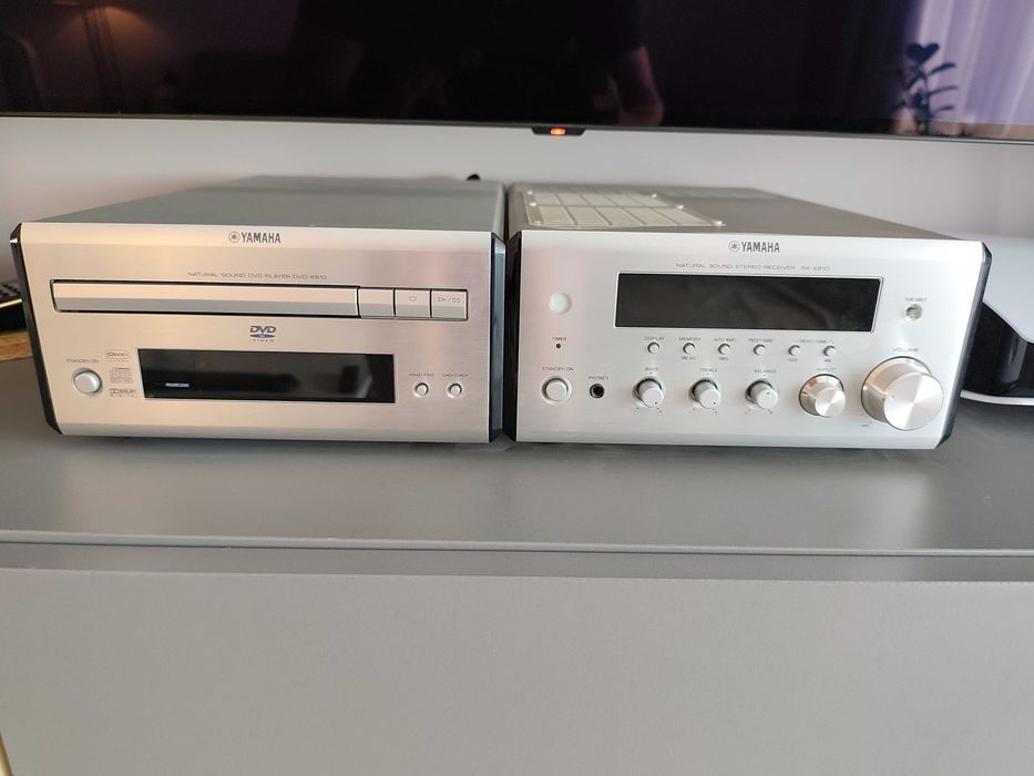 Yamaha RX-E 810 si DVD-E 810 in stare exceptionala, ambele la 500 Ron!