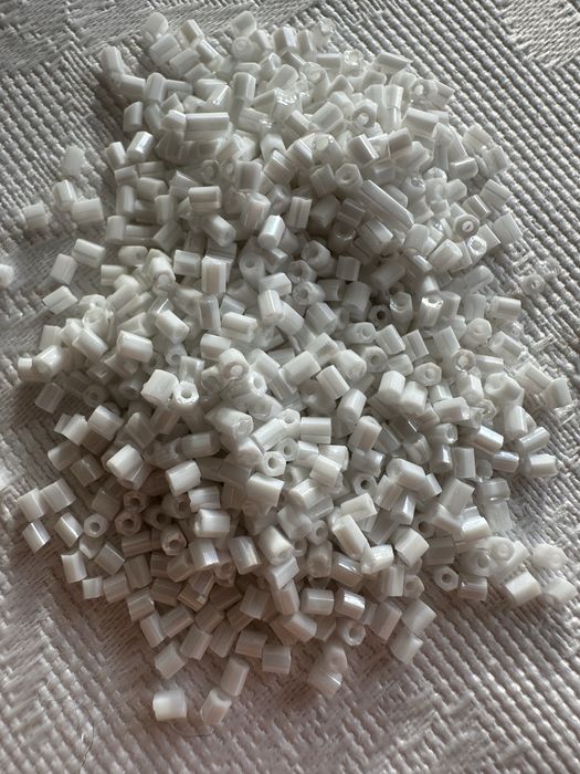 Бисер. Стеклярус. Чехия. Китай.