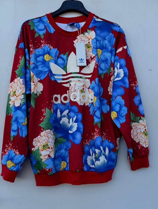 Adidas ново оригинално дамско hoodie  M/Л размер