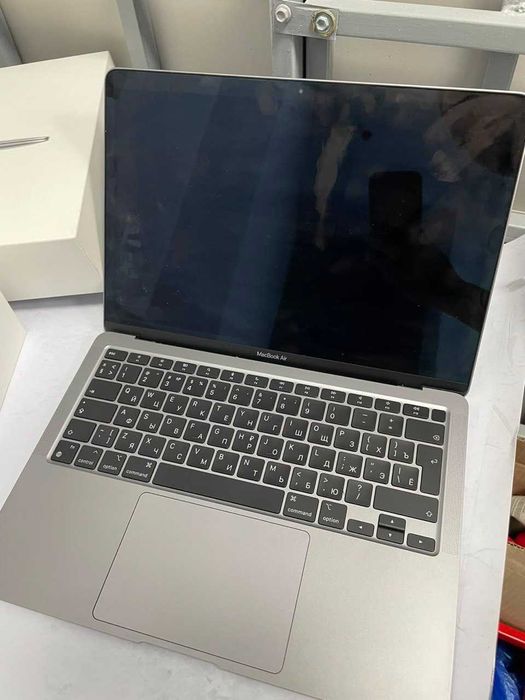 Apple MacBook Air 13 дюймов 2020 года