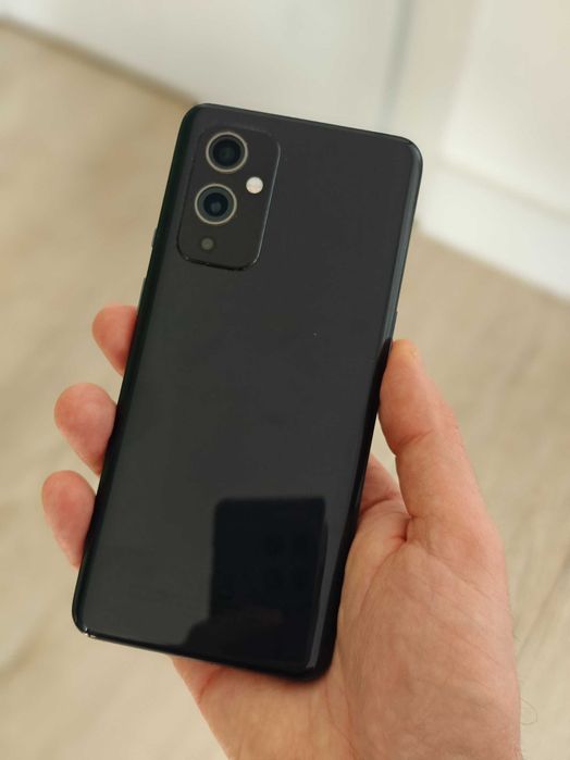 OnePlus 9 128 GB / 8 GB