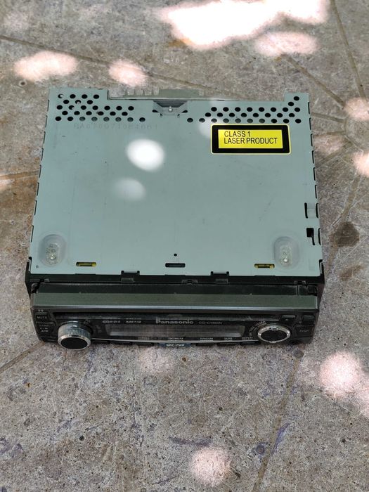 Продавам радиокасетофон PANASONIC CQ-C1465N