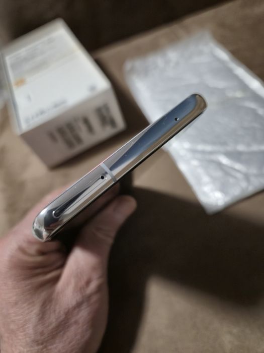 САМСУНГ  А 90 5дж