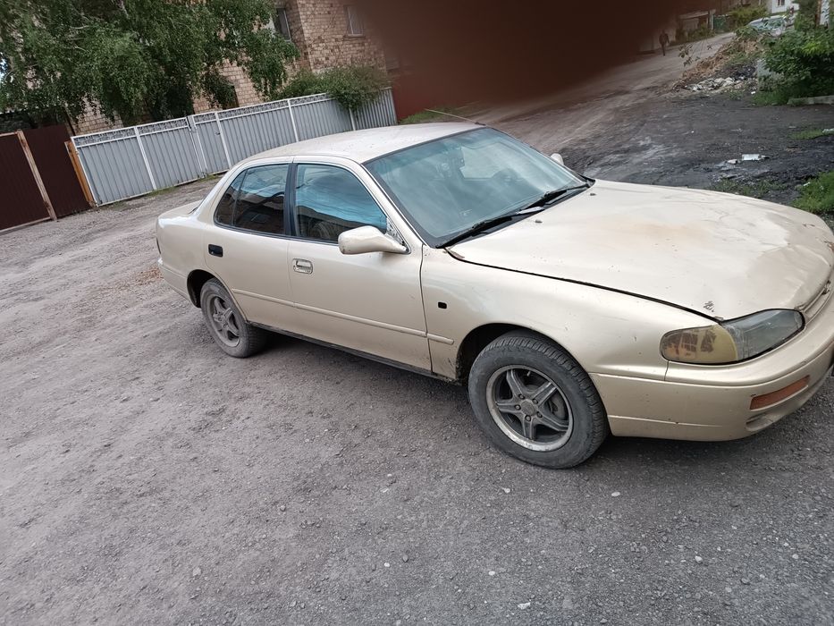 Продам машину Тойота Камри