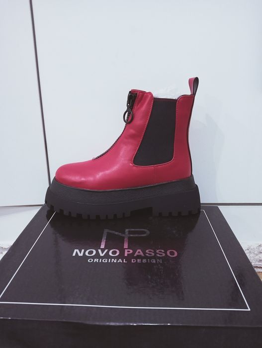 Зимние кожаные сапоги