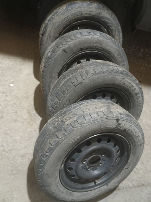 Продам колеса от мазды Кронос