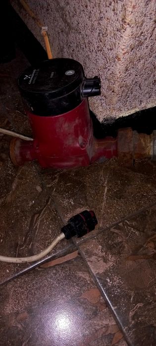 Циркулационна помпа GRUNDFOS