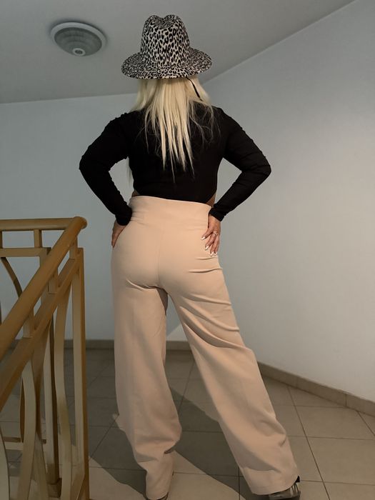 Уникален панталон с висока талия