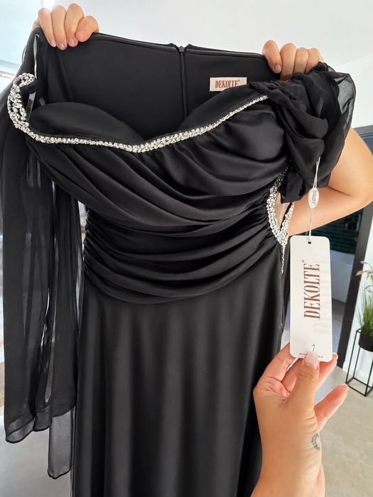 Rochie eleganta cu eticheta