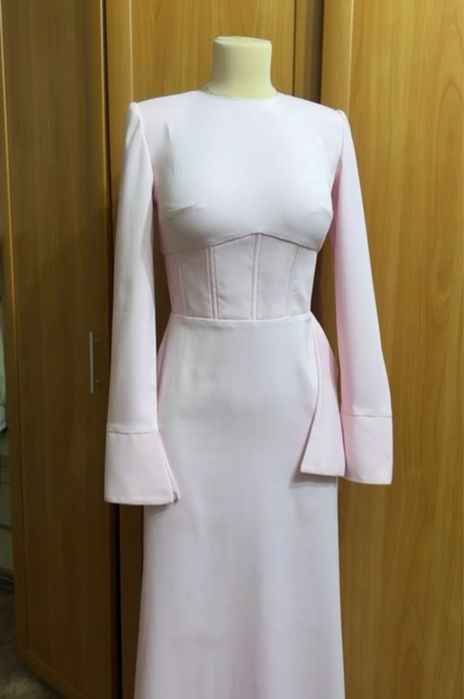 Очень нежное вечернее платье