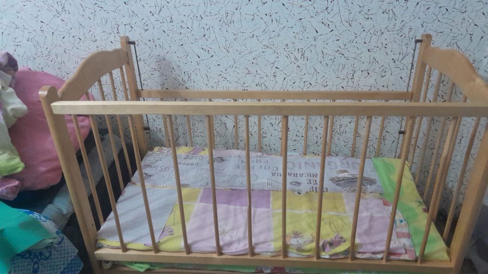 Продам детскую кроватку