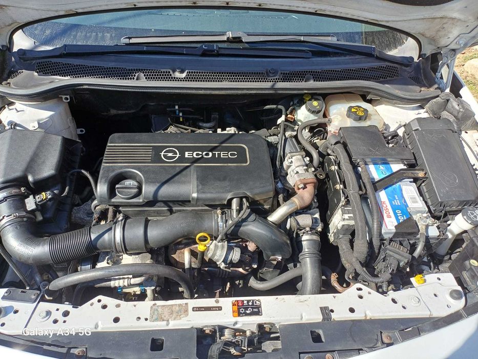 Direct proprietar, vand Opel Astra Sports Tourer 2011, 1.7 Diesel 130cp | cutie manuala 6+1 | 214500km reali | ITP, revizii si acte la zi | 4200€ fix