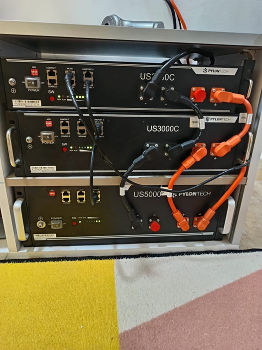 Pylontech 2bateri 8 kw. 30000c 5000c