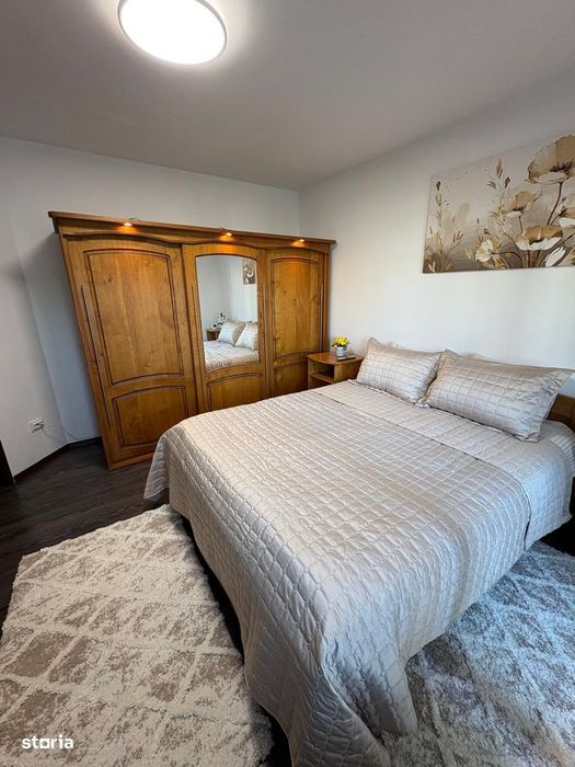 1 cam 33 mp zona garii et2/8 mob si utilat complet  totul nou 380 euro